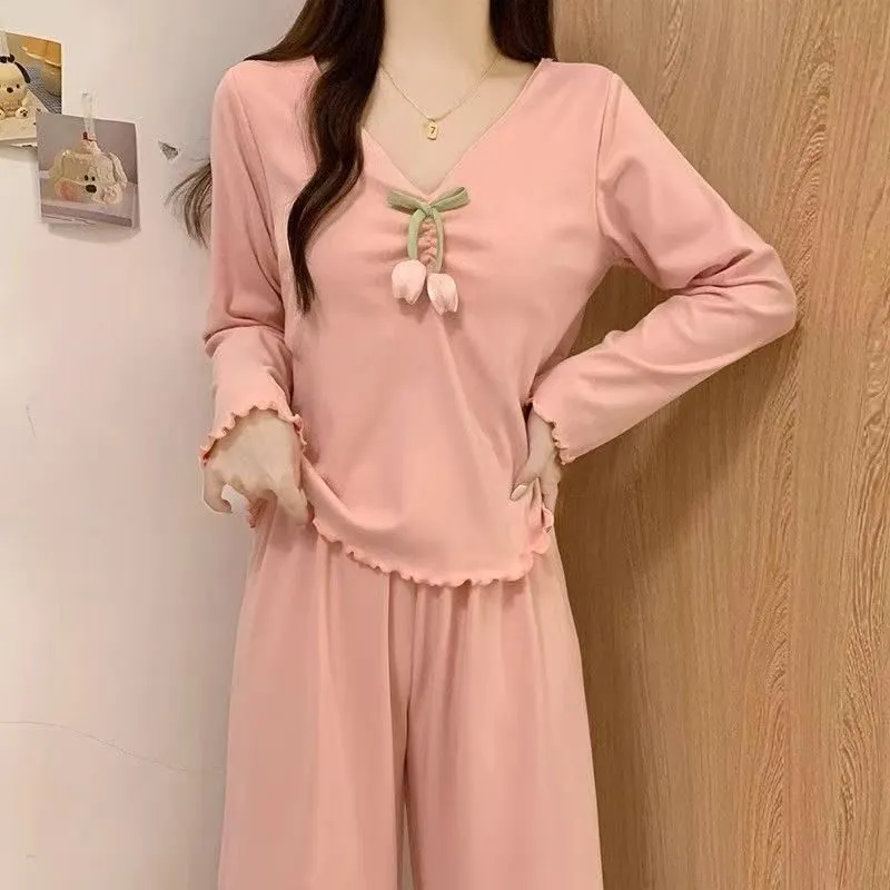 German Velvet Pajama Women Autumn Winter Long Sleeve Warm Sweet Cute Korean V-Neck Wearable Loungewear · Wholesale · OEM · Worldwide Shipping - View 4