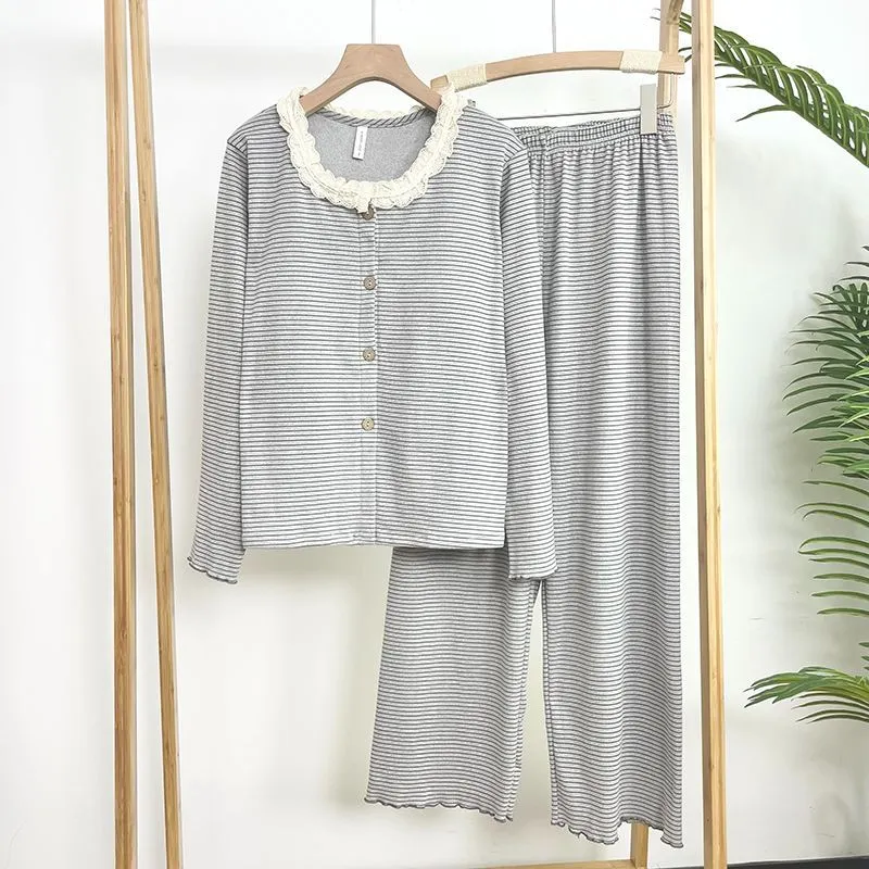 Piama Wanita Beludru Jerman Musim Semi Gugur Dingin Cardigan Manis Lengan Panjang Bergaris Ukuran Besar Longgar Set Pakaian Rumah · Grosir · OEM · Pengiriman Global - View 4