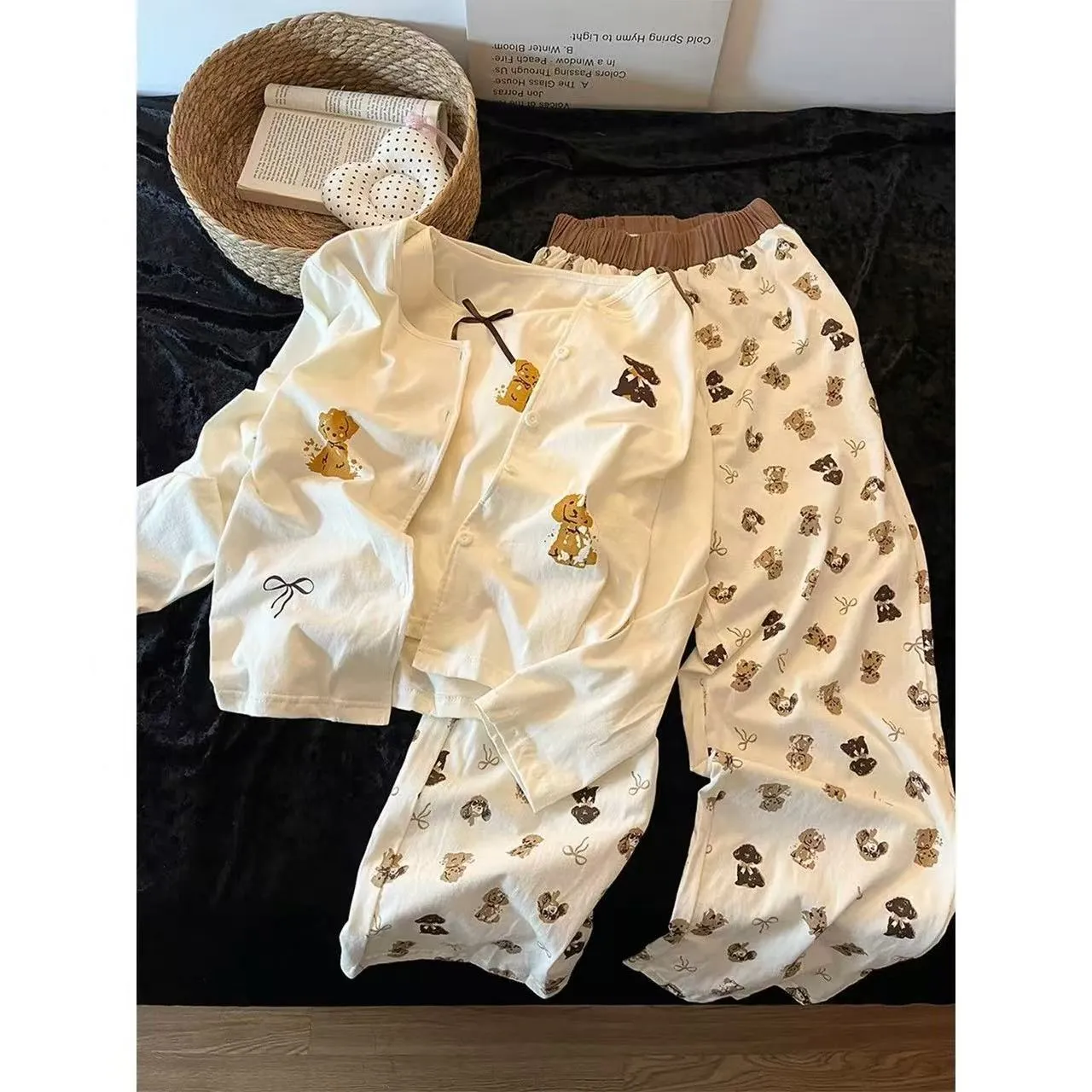 Source Factory Spring Summer Autumn Sweet Girl Style Tank Top + Cardigan + Pants · Wholesale · OEM · Worldwide Shipping - Detail 1