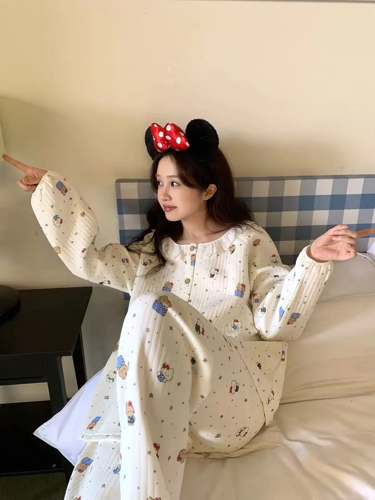 Set Piyama Cardigan 240g Air Quilted Korea Style Wanita dengan Renda, Kupu-kupu, dan Motif Bunga · Grosir · OEM · Pengiriman Global - Detail 21