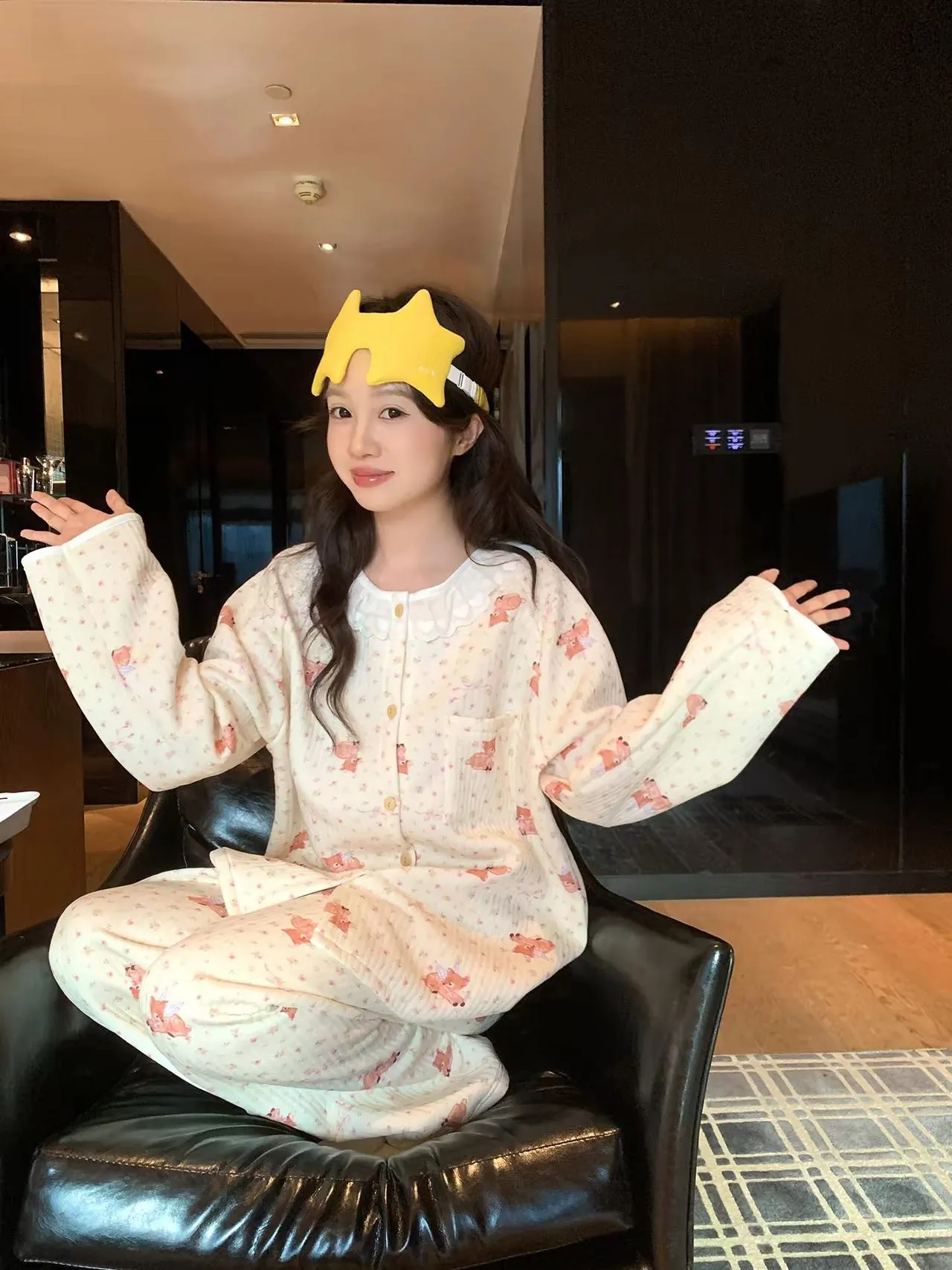 Set Piyama Cardigan 240g Air Quilted Korea Style Wanita dengan Renda, Kupu-kupu, dan Motif Bunga · Grosir · OEM · Pengiriman Global - Detail 25