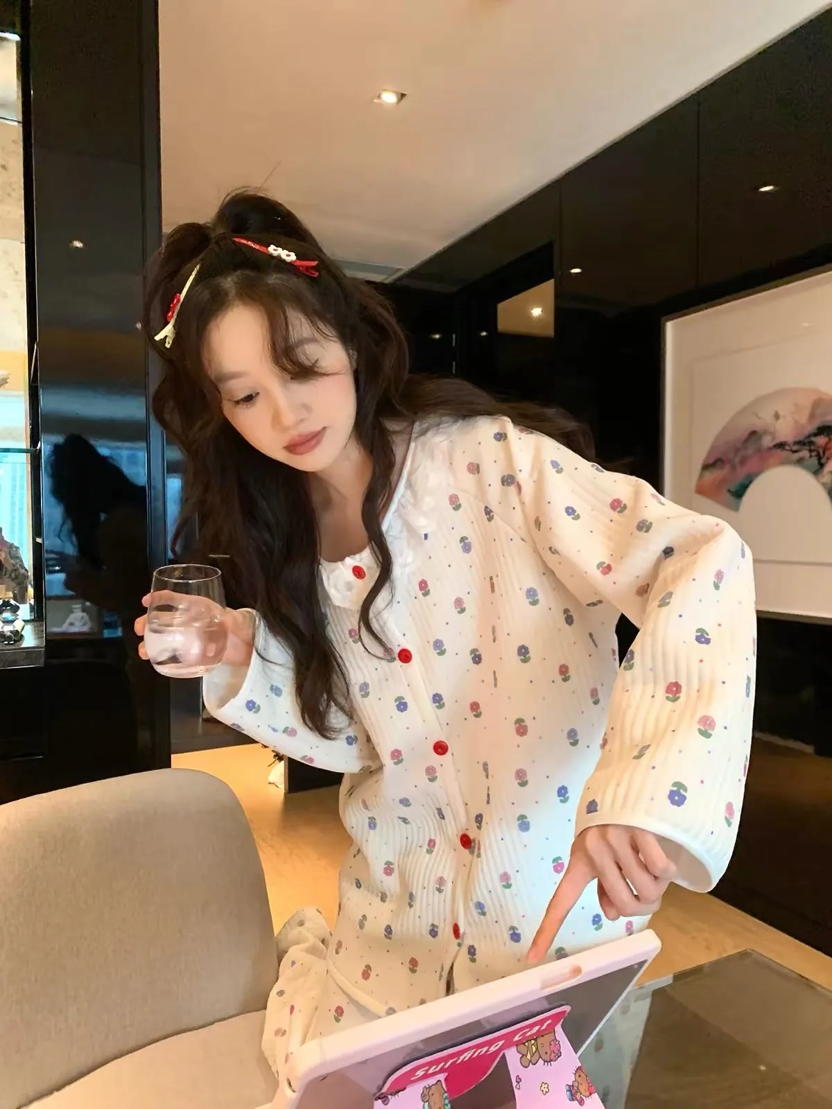 Set Piyama Cardigan 240g Air Quilted Korea Style Wanita dengan Renda, Kupu-kupu, dan Motif Bunga · Grosir · OEM · Pengiriman Global - Detail 20
