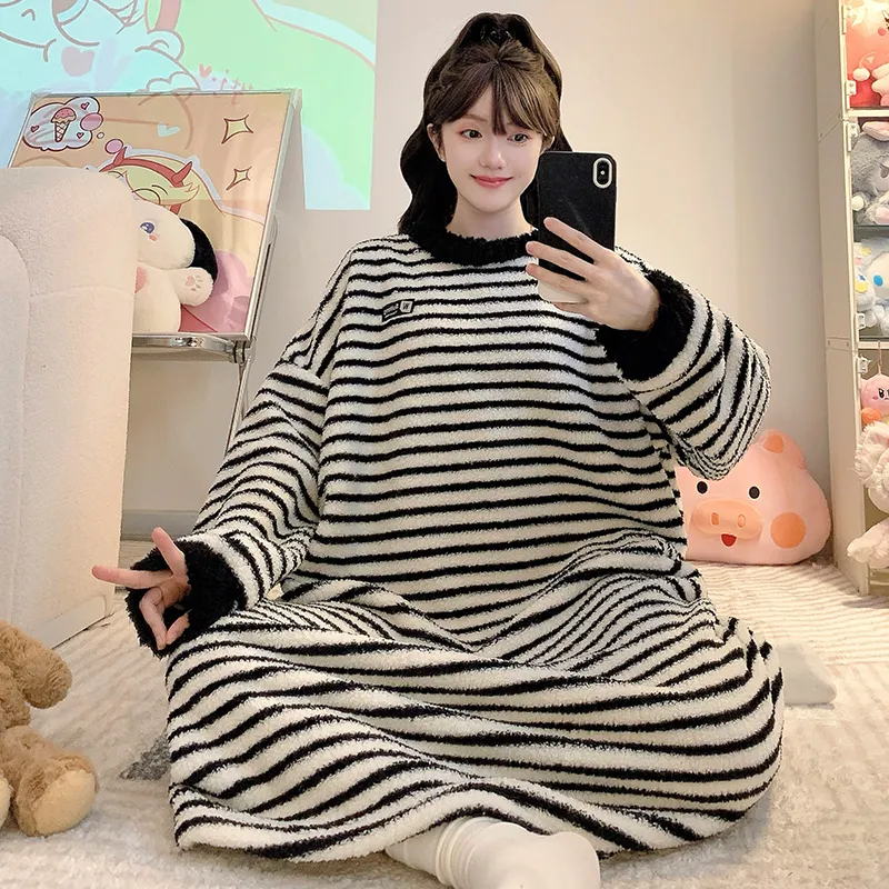 Women's Pajamas Winter New Half-Sherpa Fleece Nightdress Korean Style Loose Plus Size Up to 125kg Wearable Loungewear M-2XL · Wholesale · OEM · Worldwide Shipping