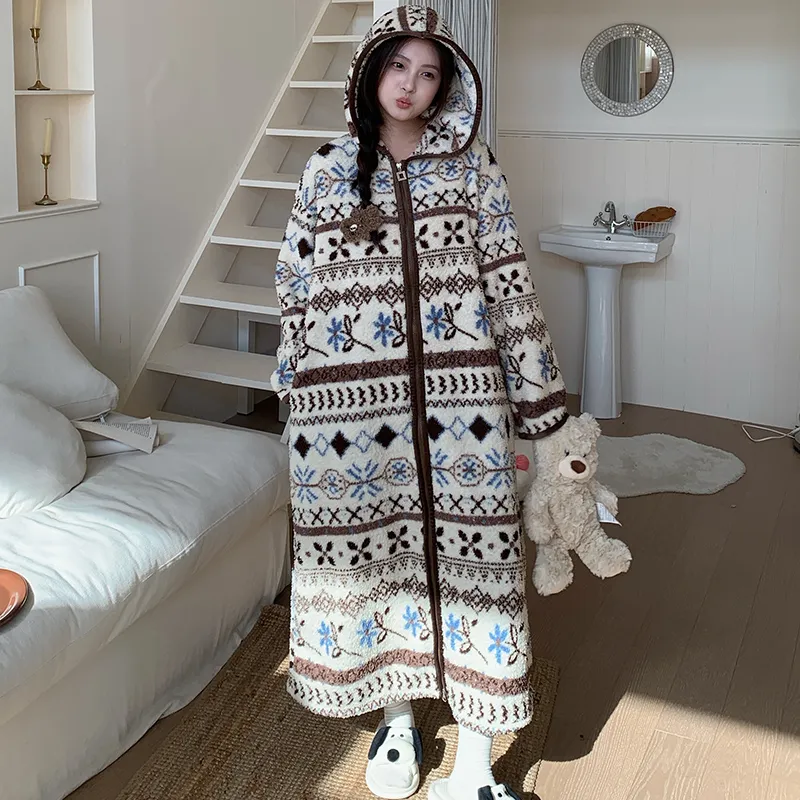 Robe de nuit à capuche longue à fermeture éclair en velours double face pour femme, pyjama d'intérieur ample grande taille 250 jin · Grossiste · OEM · Mondial - Detail 7