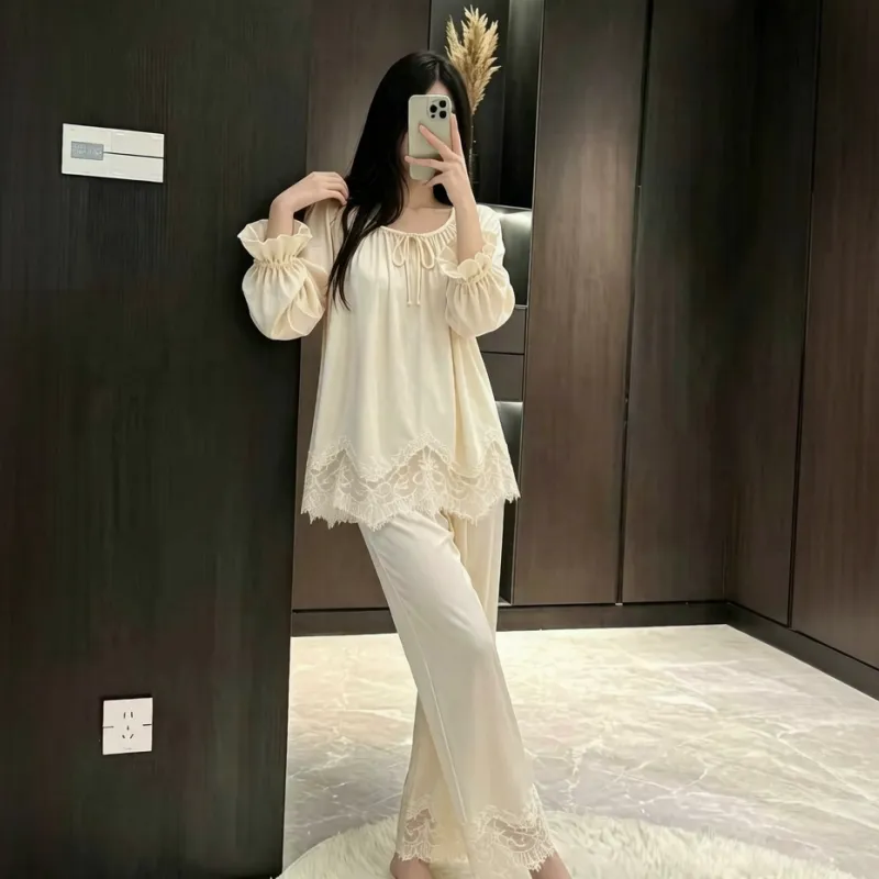 بيجامة نسائية بأكمام طويلة وبنطال طويل مع حشوة صدر، دانتيل، بأسلوب فرنسي ناعم ومغرٍ، ملابس منزلية من الحرير الصناعي للنساء · بيع بالجملة · تصنيع حسب الطلب · شحن عالمي - View 4