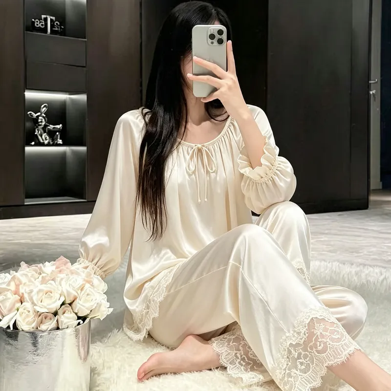 오리지널 동일 디자인 레이스 잠옷 여성 아이스실크 봄가을 긴팔 긴바지 브라패드 포함 홈웨어 · 도매 · OEM · 전 세계 배송 - View 3