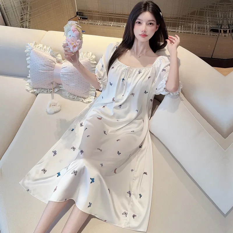 TikTok人気フレンチスクエアネック蝶々プリントアイスシルクナイトウェアレディース純欲風ロング丈膝下ワンピース · 卸売 · OEM · 世界へ発送 - View 3