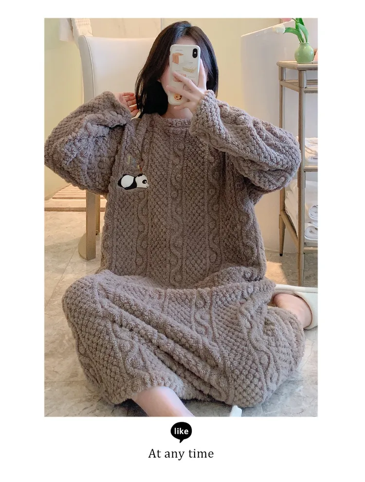 Women's Pajamas Winter New Long Plush Cut Flower Loose Nightdress Plus Size 110kg Wearable Loungewear M-5XL · Wholesale · OEM · Worldwide Shipping - Detail 21
