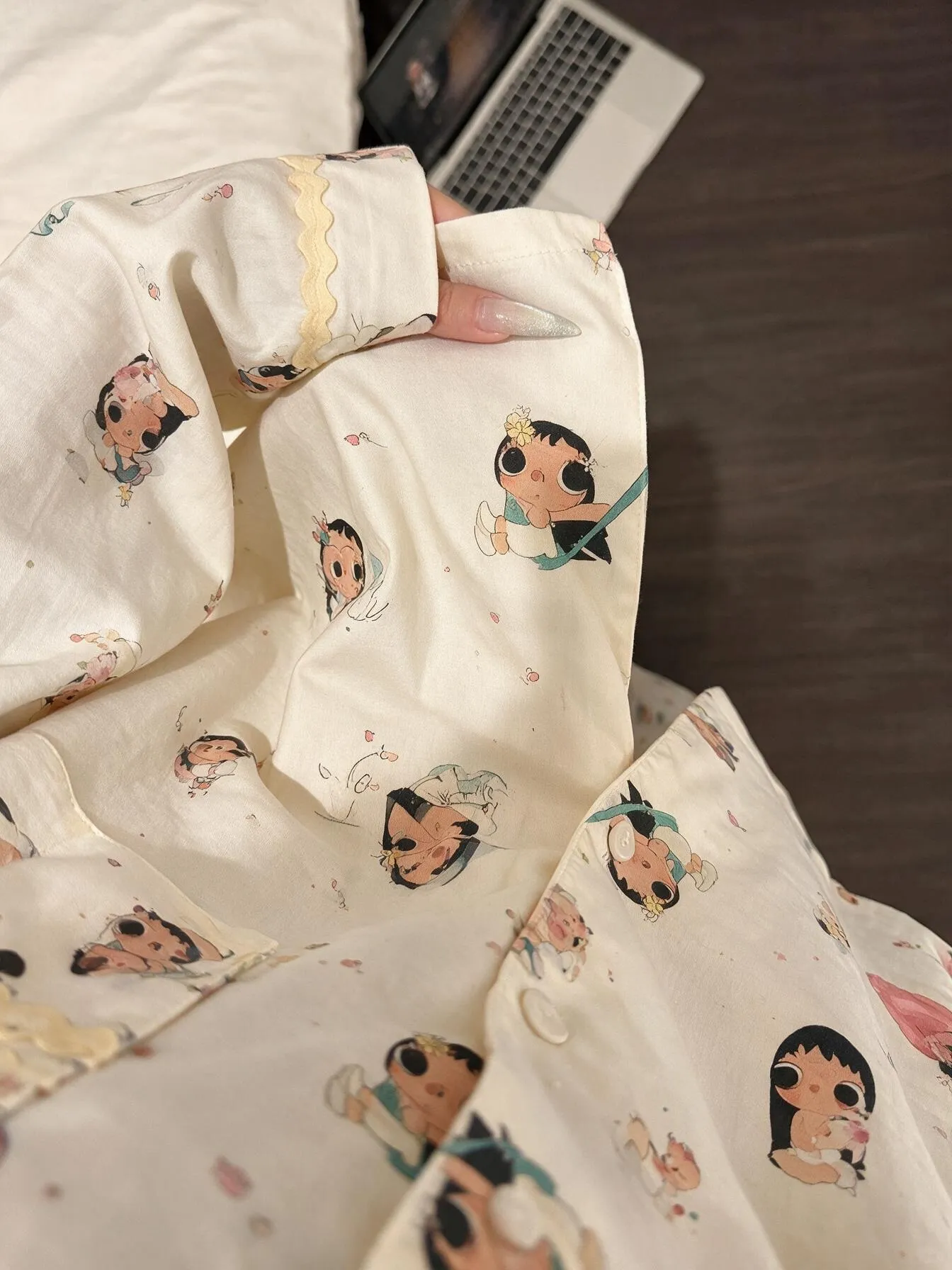 طقم بيجامة نسائية بأكمام طويلة مطرزة بتصميم كرتوني "بوبو شياو يو" للمنزل، قطعتان، لربيع وخريف المرأة · بيع بالجملة · تصنيع حسب الطلب · شحن عالمي - Detail 7