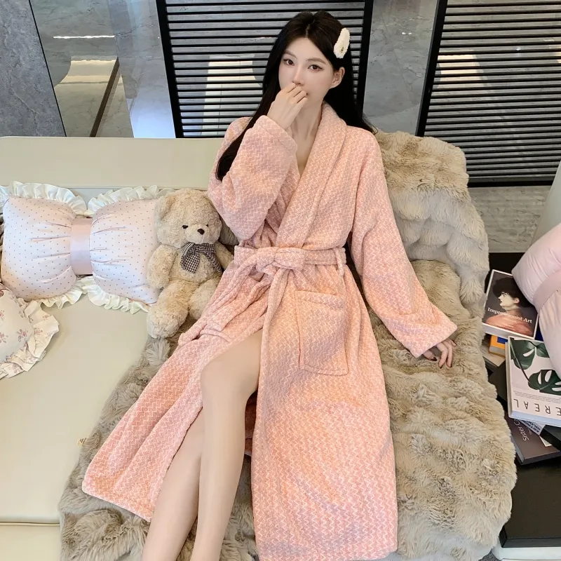 Automne hiver peignoir femme chaud flanelle robe de bain ample ceinture pyjama rose épaissi pur polaire corail · Grossiste · OEM · Mondial - View 4