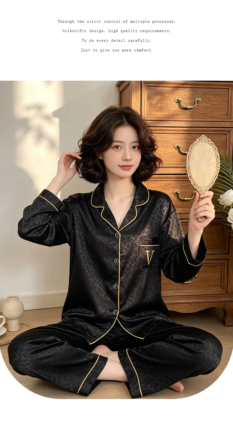 Ensemble de pyjama en fausse soie à manches longues avec motif léopard jacquard, style minimaliste haut de gamme tendance Ins, réf. 23149 de Yuanxing · Grossiste · OEM · Mondial - Detail 11