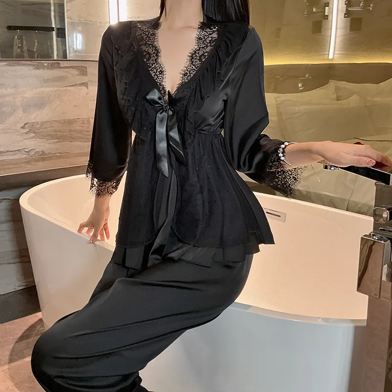 Piyama Seksi Ice Silk Musim Semi Musim Gugur Wanita Lengan Tujuh Per Tiga Celana Panjang Set Renda Gaya Putri Rasa Mewah dengan Bantalan Dada Pakaian Rumah · Grosir · OEM · Pengiriman Global - View 3