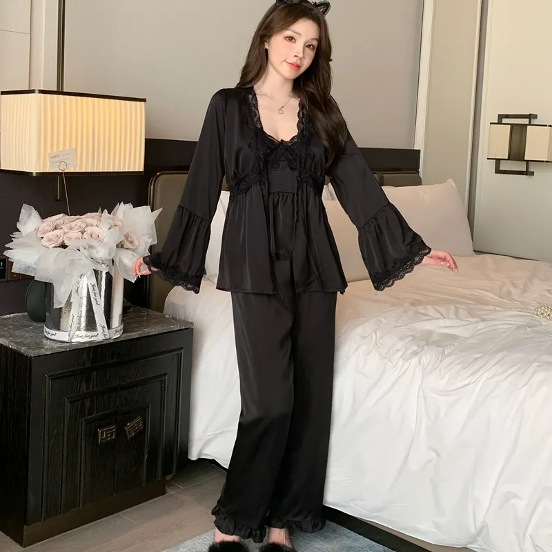 Ensemble de pyjama sexy en soie glacée pour printemps/automne, avec bretelles, pantalon long et cardigan, 3 pièces, dentelle avec bonnets intégrés, vêtement de maison léger et luxueux · Grossiste · OEM · Mondial - Detail 19