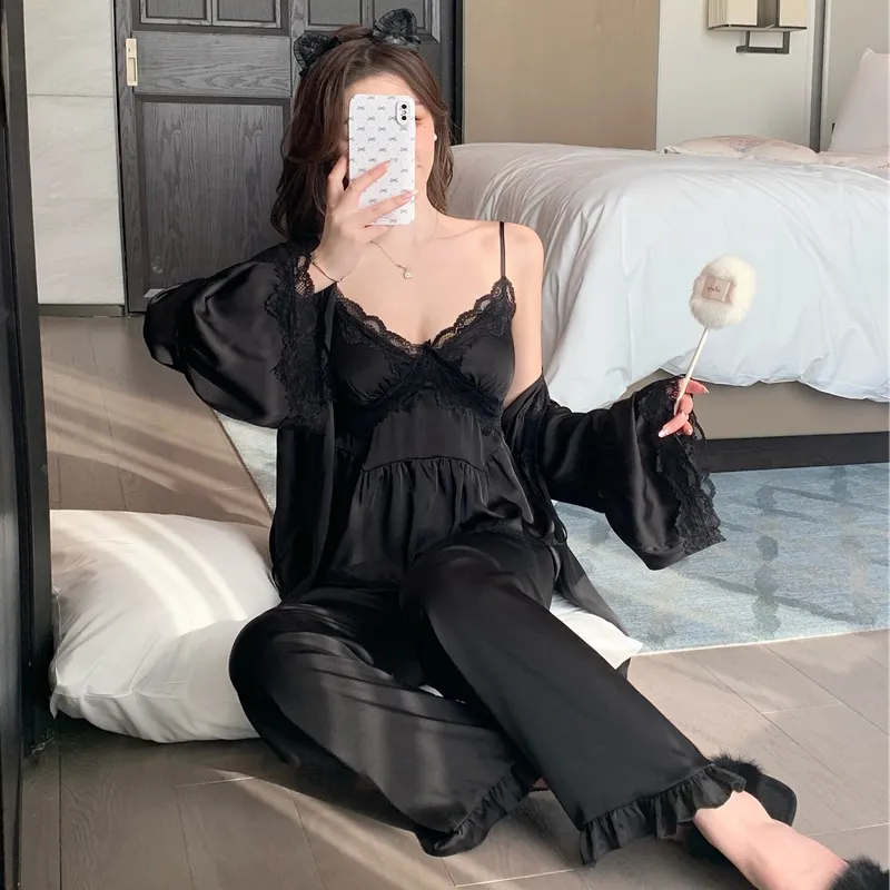 Ensemble de pyjama sexy en soie glacée pour printemps/automne, avec bretelles, pantalon long et cardigan, 3 pièces, dentelle avec bonnets intégrés, vêtement de maison léger et luxueux · Grossiste · OEM · Mondial - Detail 22