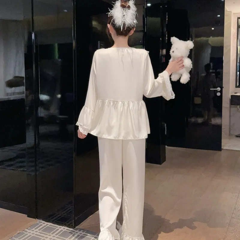 Ensemble pyjama femme printemps-automne en soie glacée, manches longues et pantalon long, dentelle, style princesse de cour, luxe léger, sentiment haut de gamme, vêtement d'intérieur · Grossiste · OEM · Mondial - Detail 12