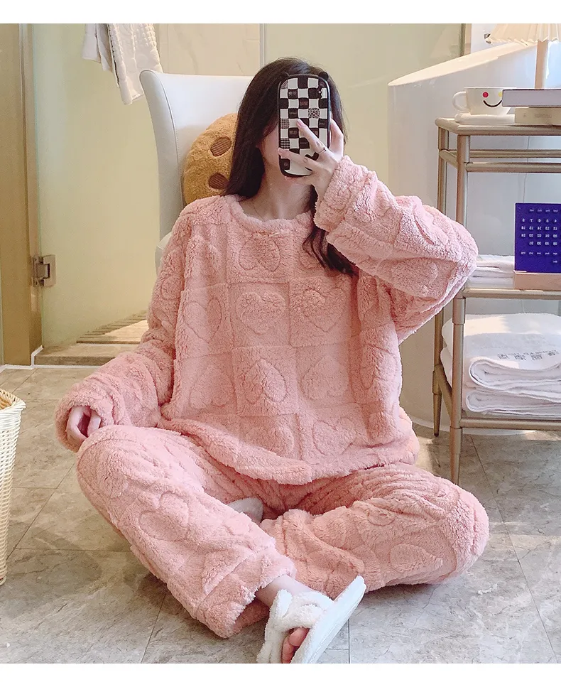 بيجامة نسائية شتوية بأكمام طويلة وبنطال طويل، مقاس كبير حتى 250 رطلاً، ملابس منزلية قابلة للارتداء خارج المنزل، بقماش مخملي منقوش · بيع بالجملة · تصنيع حسب الطلب · شحن عالمي - Detail 8