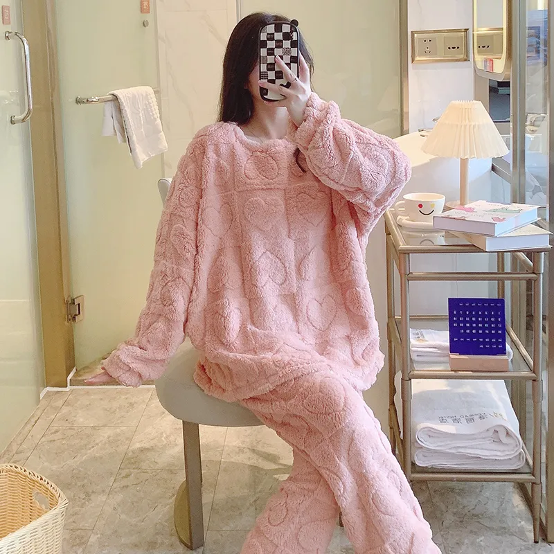بيجامة نسائية شتوية بأكمام طويلة وبنطال طويل، مقاس كبير حتى 250 رطلاً، ملابس منزلية قابلة للارتداء خارج المنزل، بقماش مخملي منقوش · بيع بالجملة · تصنيع حسب الطلب · شحن عالمي - View 3