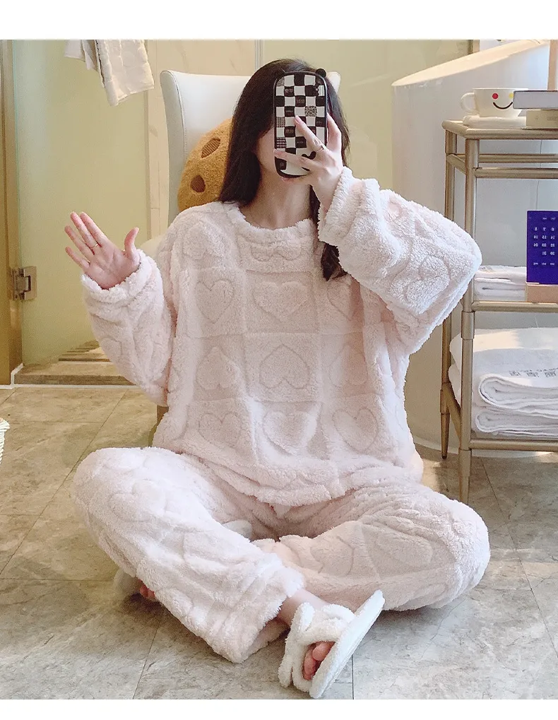 بيجامة نسائية شتوية بأكمام طويلة وبنطال طويل، مقاس كبير حتى 250 رطلاً، ملابس منزلية قابلة للارتداء خارج المنزل، بقماش مخملي منقوش · بيع بالجملة · تصنيع حسب الطلب · شحن عالمي - Detail 25