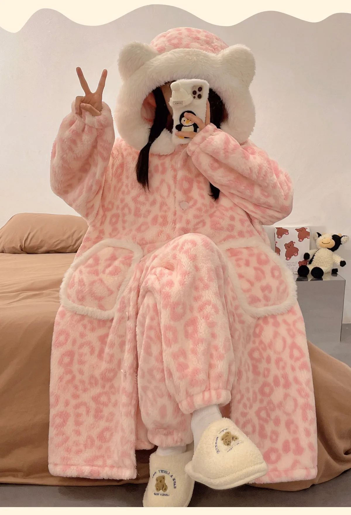 New Winter Coral Fleece Lined Thickened Cute Comfortable Robe Set Hooded Flannel Loungewear Set · Wholesale · OEM · Worldwide Shipping - Detail 8