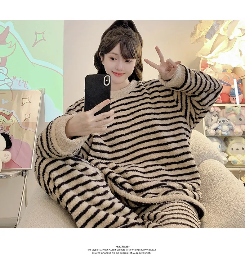 Piyama Wanita Bahan Half Fleece Lembut Lengan Panjang Celana Panjang Ukuran Besar Jumbo 220 Pon Musim Dingin Santai Bisa Dipakai di Luar · Grosir · OEM · Pengiriman Global - Detail 15