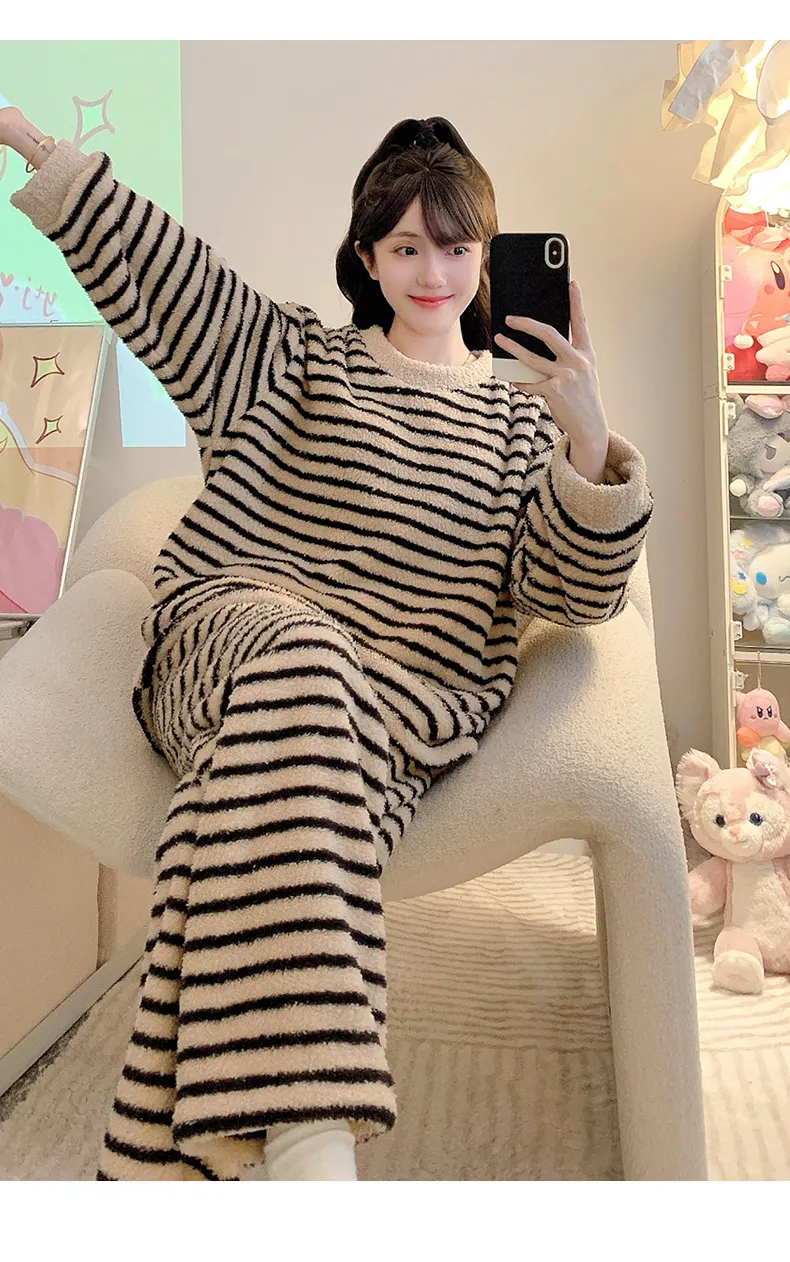 Piyama Wanita Bahan Half Fleece Lembut Lengan Panjang Celana Panjang Ukuran Besar Jumbo 220 Pon Musim Dingin Santai Bisa Dipakai di Luar · Grosir · OEM · Pengiriman Global - Detail 14