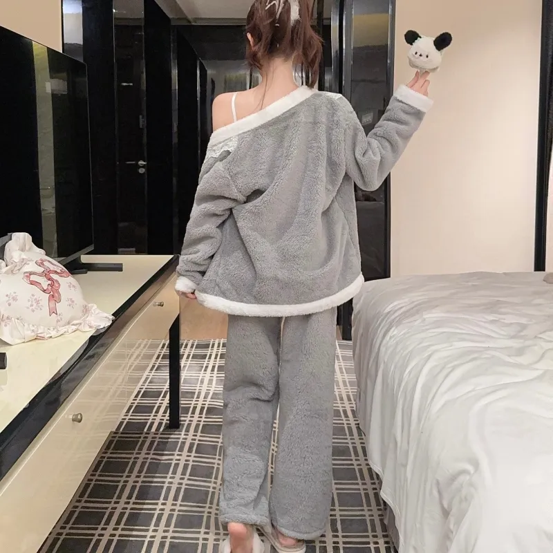 In-Stock Autumn/Winter Pajamas Women's Sexy Cami Pants Robe with Matching Headband Coral Fleece Thickened Loungewear Set · Wholesale · OEM · Worldwide Shipping - Detail 2