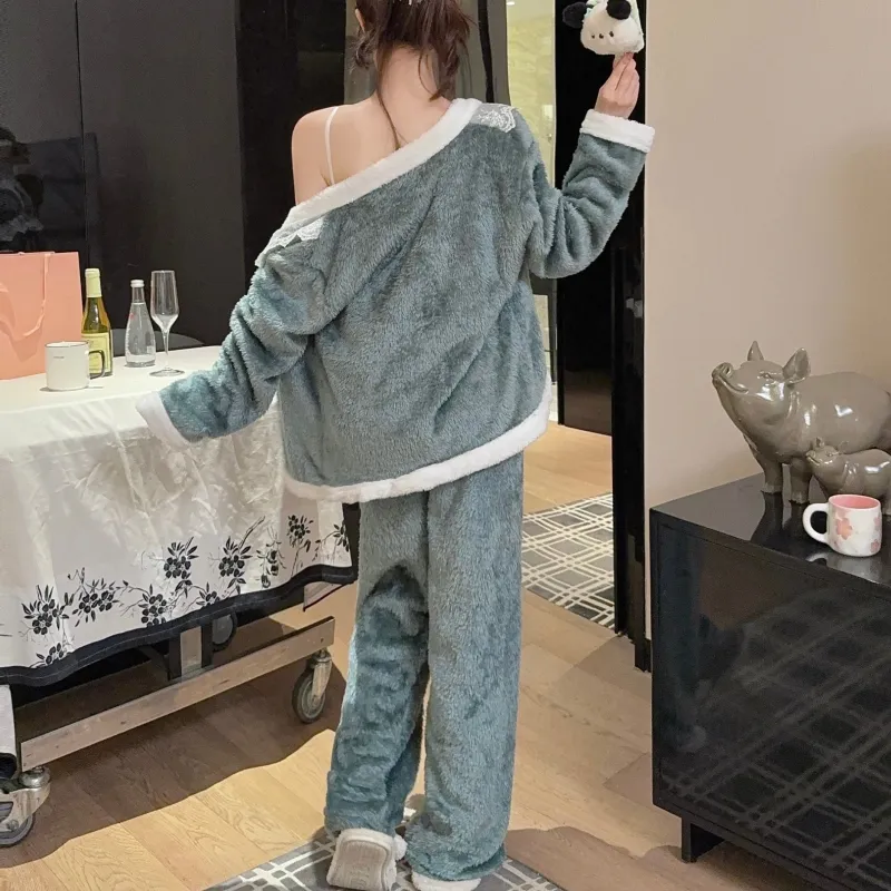 In-Stock Autumn/Winter Pajamas Women's Sexy Cami Pants Robe with Matching Headband Coral Fleece Thickened Loungewear Set · Wholesale · OEM · Worldwide Shipping - Detail 8