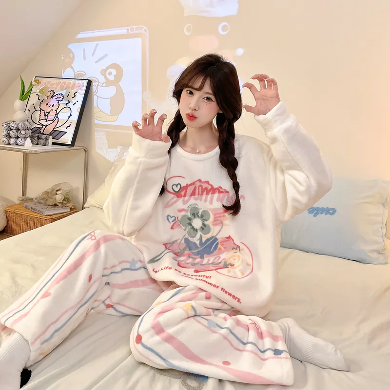 Nouvelle flanelle 260g pyjama femme hiver mi-épais manches longues pantalon long ensemble mignon cartoon ample tenue d'intérieur · Grossiste · OEM · Mondial - View 2