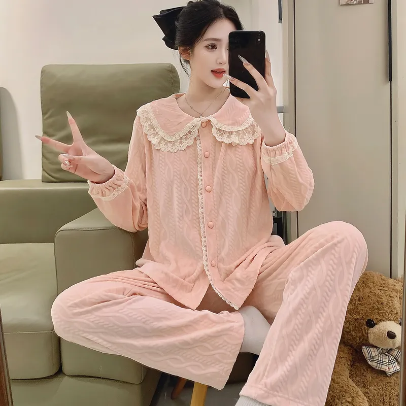 Nouveauté 2026 Ensemble de pyjama femme en velours polaire, manches longues, chaud pour automne-hiver, tenue d'intérieur douce · Grossiste · OEM · Mondial - View 1