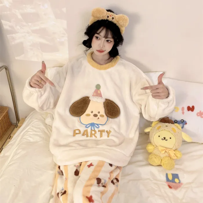 Nouveauté automne-hiver 2026, pyjama pour jeune fille en flanelle 290 g, col rond, épais, adorable motif cartoon, ensemble de homewear · Grossiste · OEM · Mondial - Detail 2