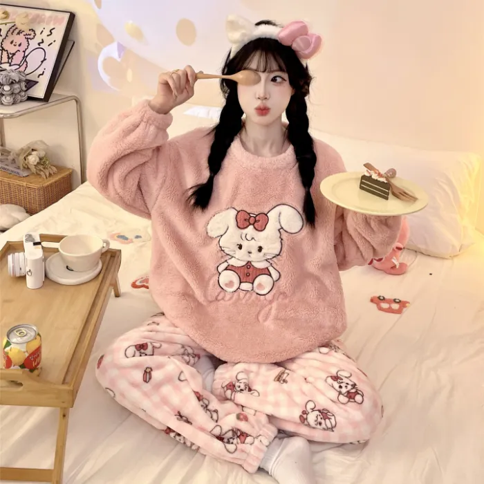 Nouveauté automne-hiver 2026, pyjama pour jeune fille en flanelle 290 g, col rond, épais, adorable motif cartoon, ensemble de homewear · Grossiste · OEM · Mondial - Detail 5