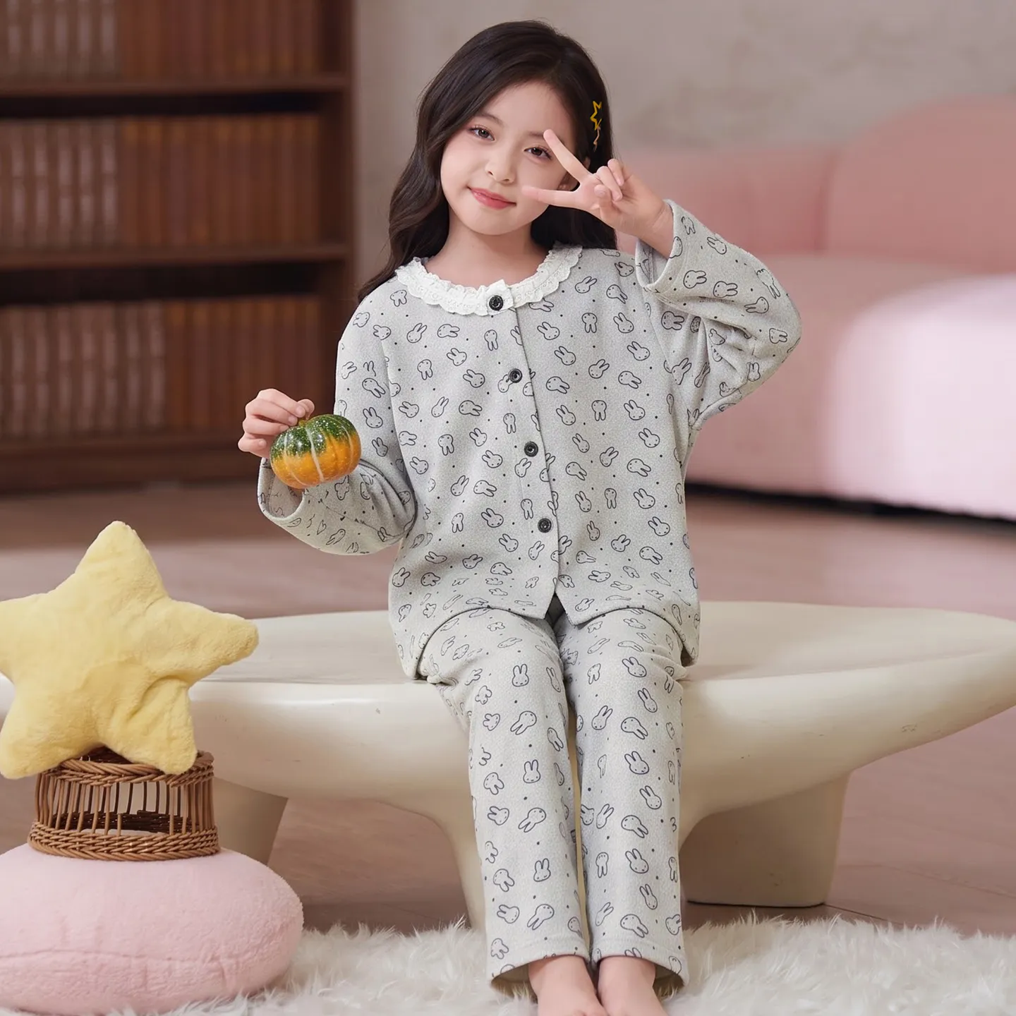 New Winter Kids Pajama Set for Girls, Dralon Fleece Long Sleeve Loungewear for Older Children · Wholesale · OEM · Worldwide Shipping - View 1