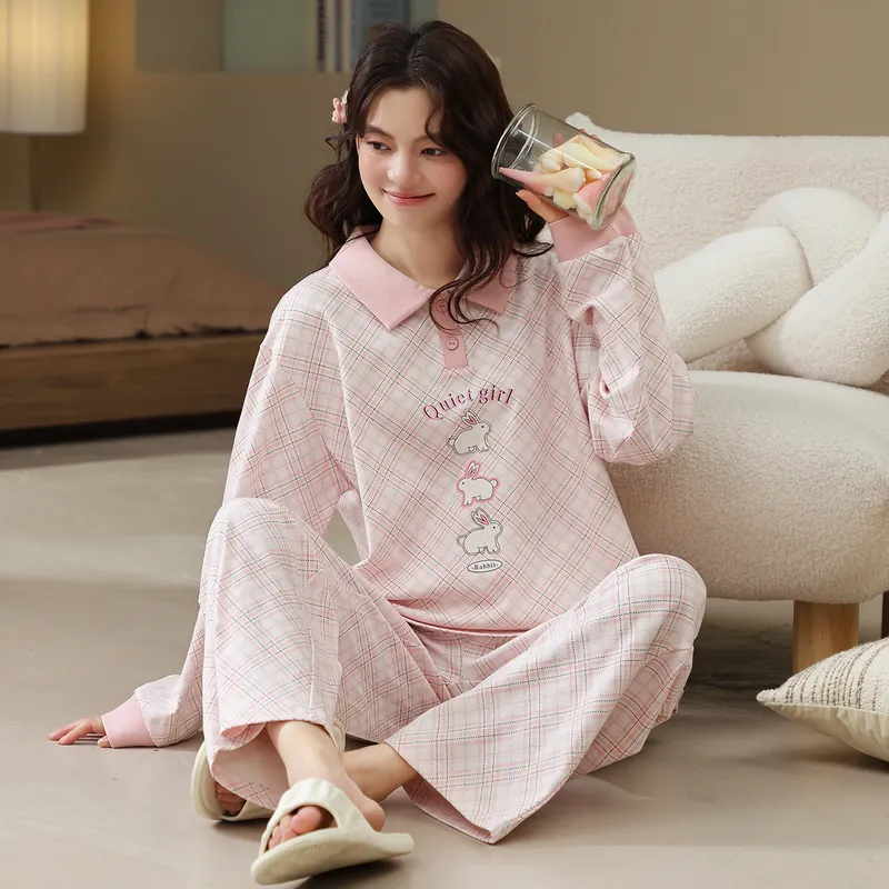 Pyjama femme en coton pur à enfiler, manches longues, col T, cardigan, motif cartoon mignon, ensemble de maison portable à l'extérieur, automne-hiver · Grossiste · OEM · Mondial - View 1