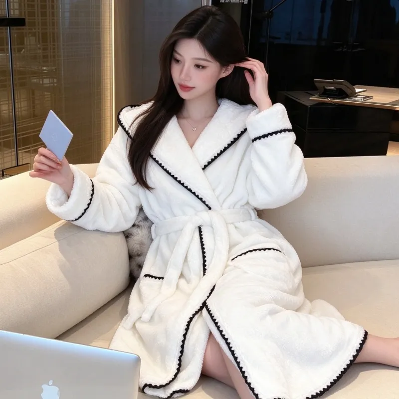 Peignoir femme automne-hiver polaire corail épaisse et chaude, robe de bain longue unie à capuche, luxe léger, vêtement d'intérieur, robe d'extérieur · Grossiste · OEM · Mondial - View 3
