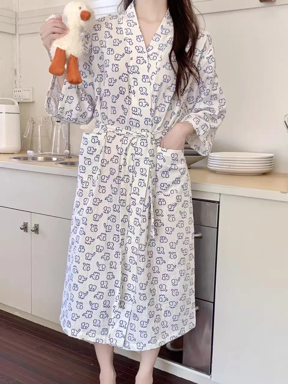 Robe de chambre femme printemps été amincissant éléphant cartoon chemise de nuit maison portable extérieur robe de chambre · Grossiste · OEM · Mondial - Detail 8