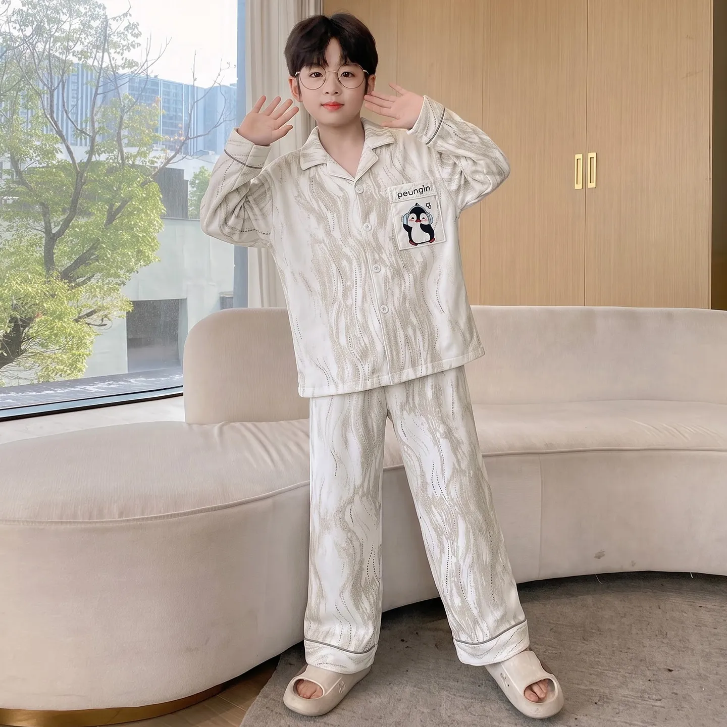 New Winter Kids Pajama Set for Boys, Dralon Fleece Long Sleeve Loungewear for Teens and Older Children · Wholesale · OEM · Worldwide Shipping - View 4