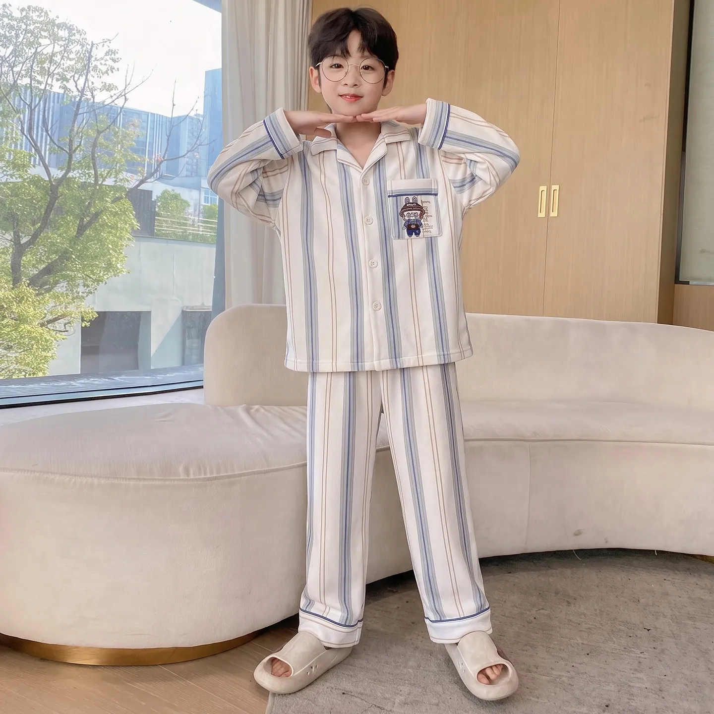 New Winter Kids Pajama Set for Boys, Dralon Fleece Long Sleeve Loungewear for Teens and Older Children · Wholesale · OEM · Worldwide Shipping - View 4