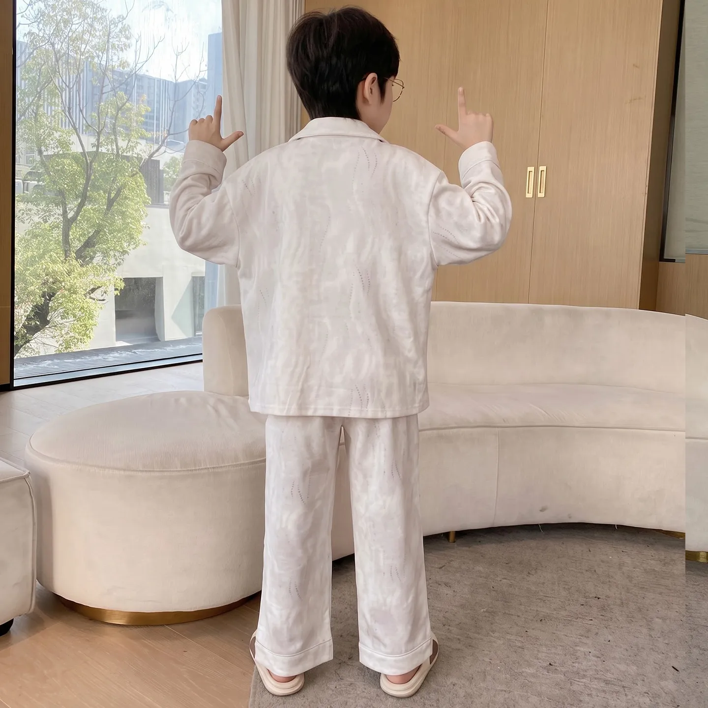 New Winter Kids Pajama Set for Boys, Dralon Fleece Long Sleeve Loungewear for Teens and Older Children · Wholesale · OEM · Worldwide Shipping - View 4