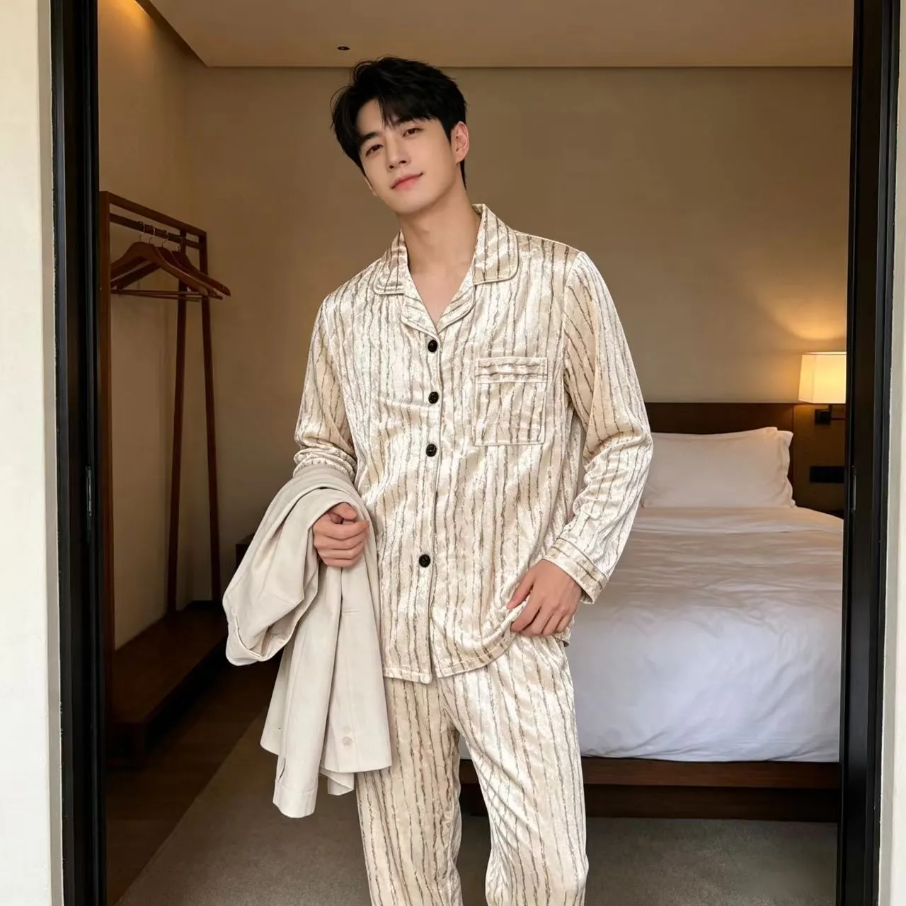 Men's Pajamas Spring and Autumn New Gold Velvet Long Sleeve Long Pants Two-Piece Set Casual Minimalist Warm Cardigan Loungewear · Wholesale · OEM · Worldwide Shipping - Detail 7