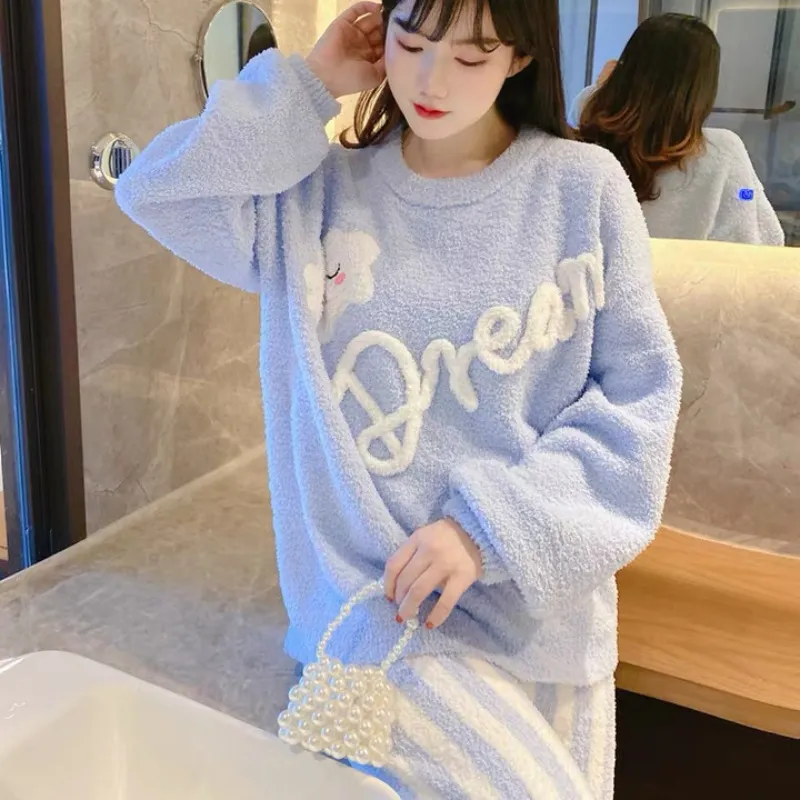 Outerwear-Ready Half Velvet Sleepwear for Women Winter Long-Sleeve Thick Soft Sweet Casual Warm Fleece Pajamas · Wholesale · OEM · Worldwide Shipping