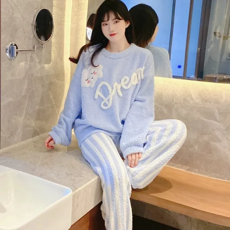 Outerwear-Ready Half Velvet Sleepwear for Women Winter Long-Sleeve Thick Soft Sweet Casual Warm Fleece Pajamas · Wholesale · OEM · Worldwide Shipping - View 3