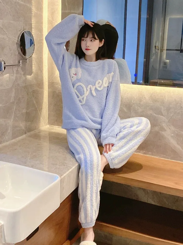 Outerwear-Ready Half Velvet Sleepwear for Women Winter Long-Sleeve Thick Soft Sweet Casual Warm Fleece Pajamas · Wholesale · OEM · Worldwide Shipping - Detail 2