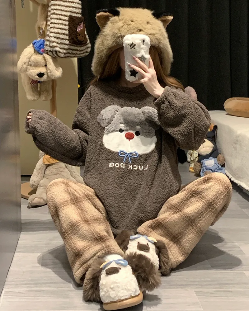 5773W# 겨울 신상 파자마 여성용 두꺼운 반쪽 벨벳 카툰 라운드넥 캐주얼 홈웨어 세트 260g · 도매 · OEM · 전 세계 배송