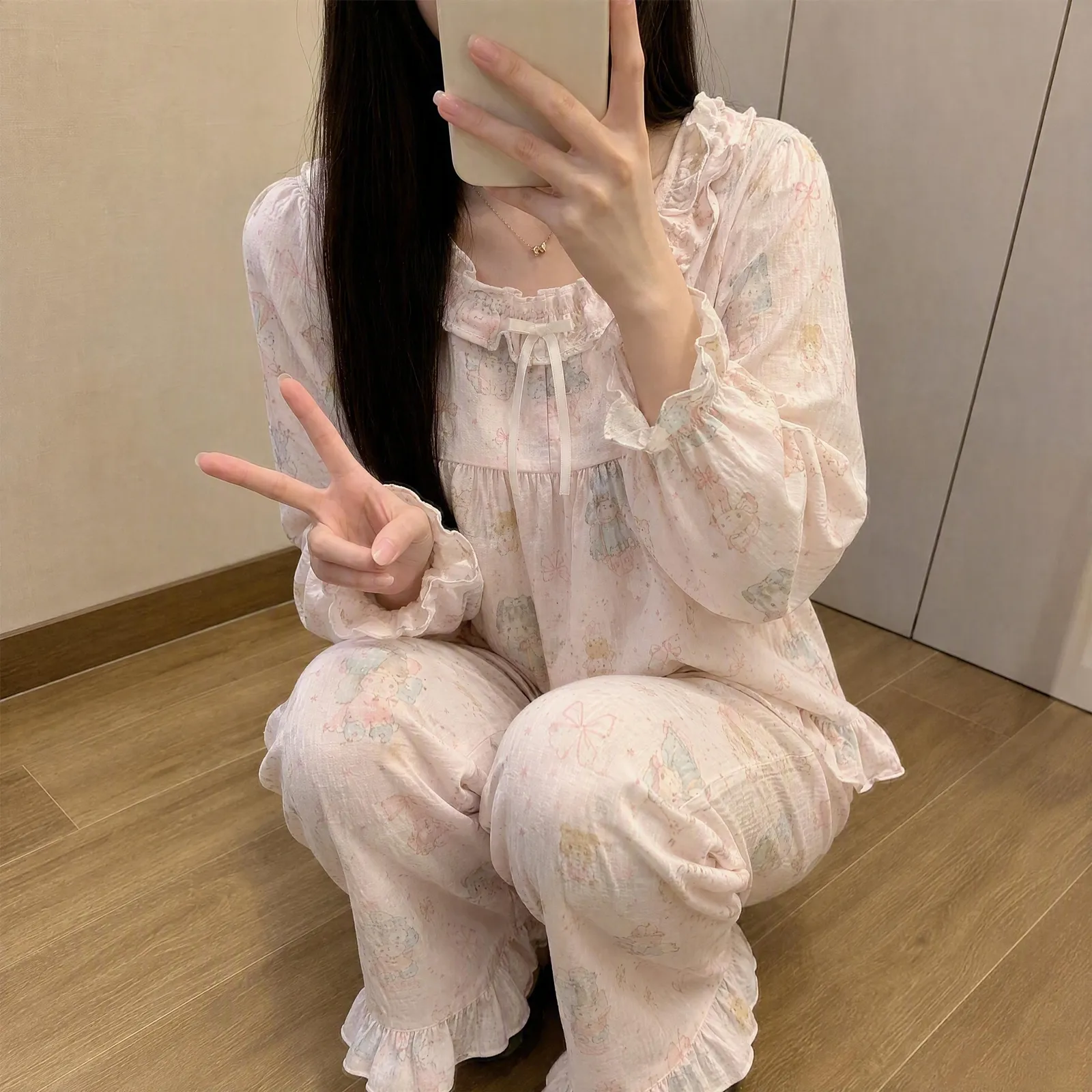 소프트걸 귀여운 돌 칼라 달콤 파자마 여성 봄가을 긴팔 얇은 인스 긴팔 홈웨어 · 도매 · OEM · 전 세계 배송 - View 3