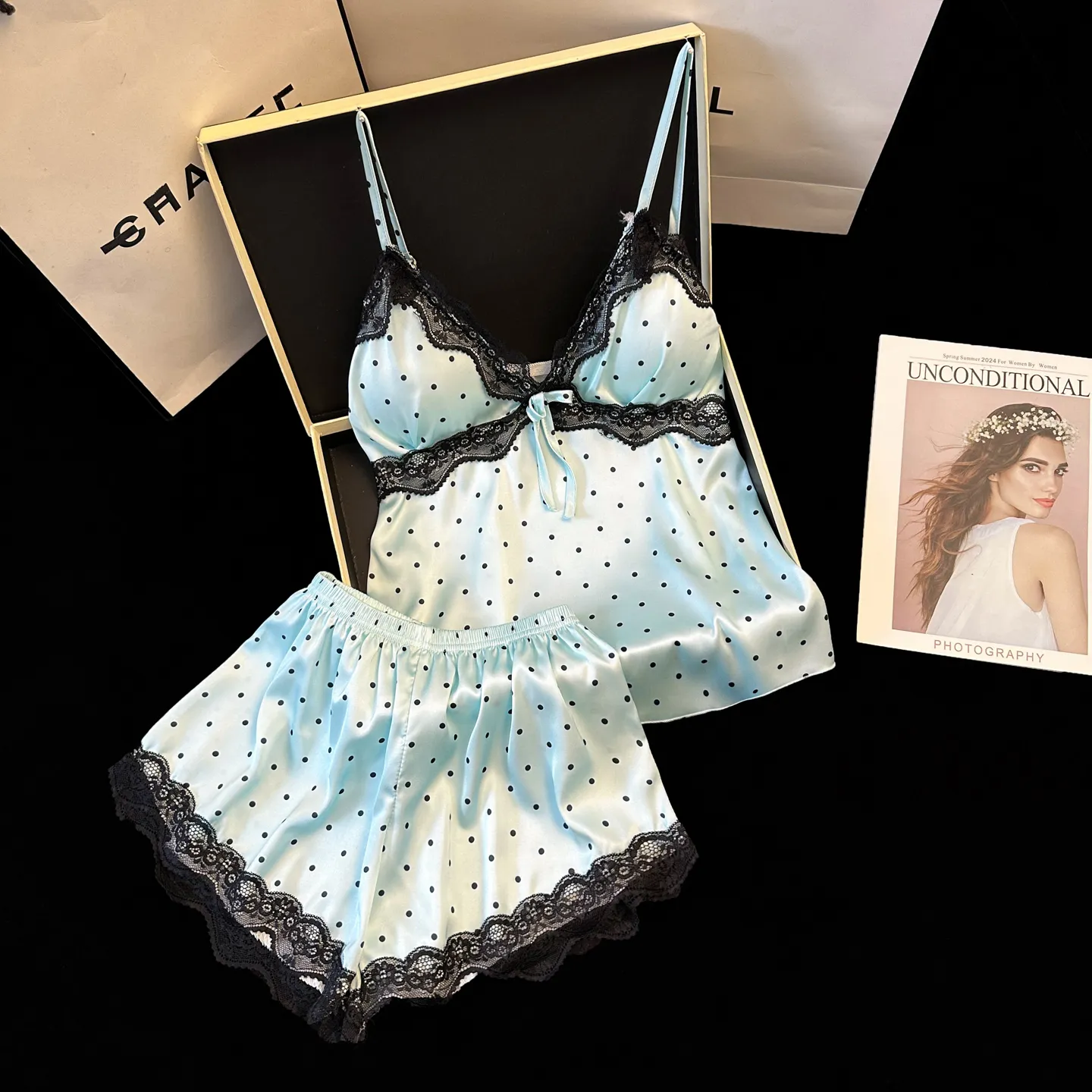 夏新作 アイスシルク キャミソール ショートパンツ 2点セット 涼感 セクシー レース縁 夏 パジャマ レディース セット カップ付き · 卸売 · OEM · 世界へ発送 - Detail 1