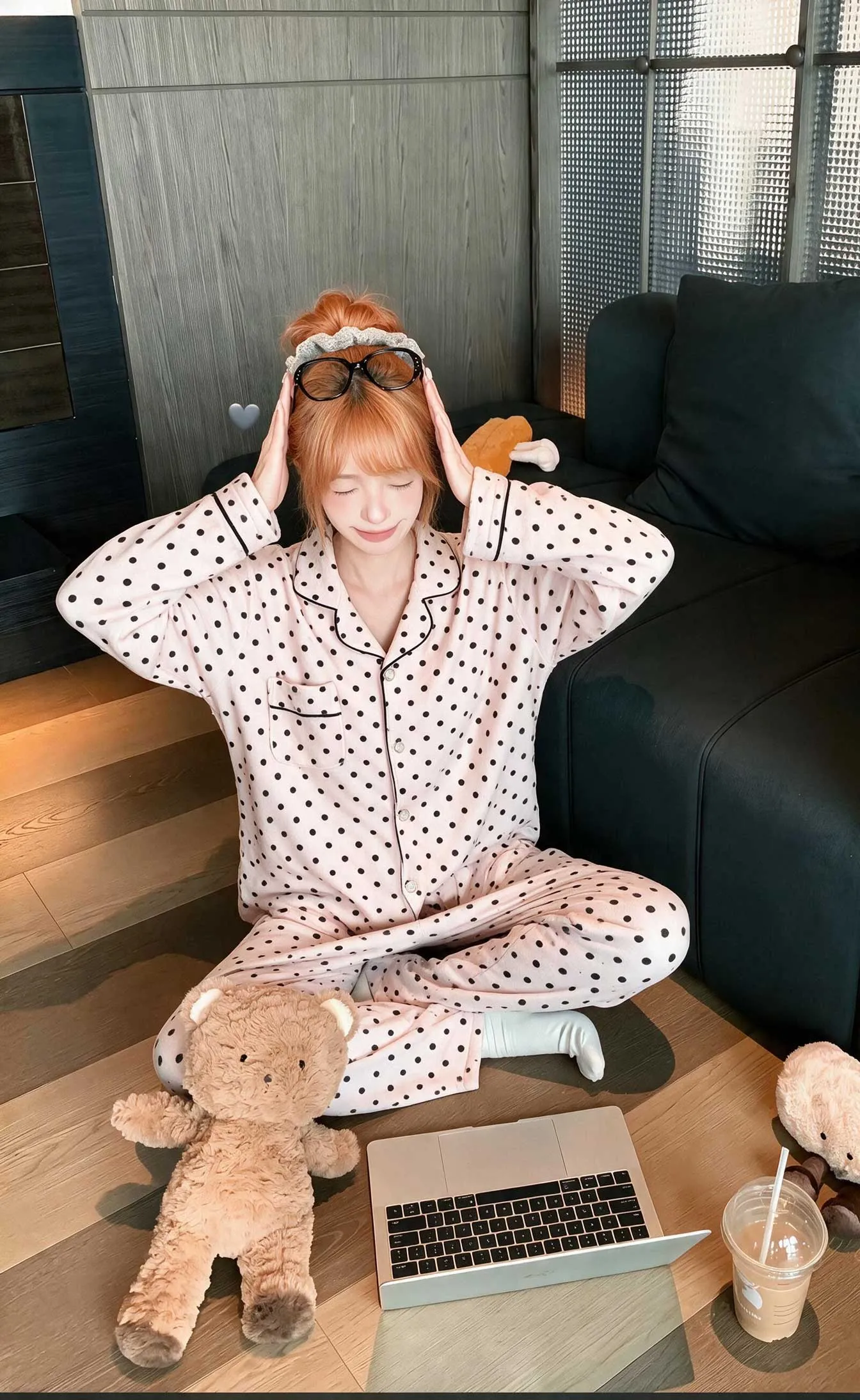 신상 가을 겨울 아일랜드 플리스 여성 파자마 심플 물방울 긴팔 긴바지 투피스 세트 외출 가능 따뜻한 홈웨어 · 도매 · OEM · 전 세계 배송 - Detail 6
