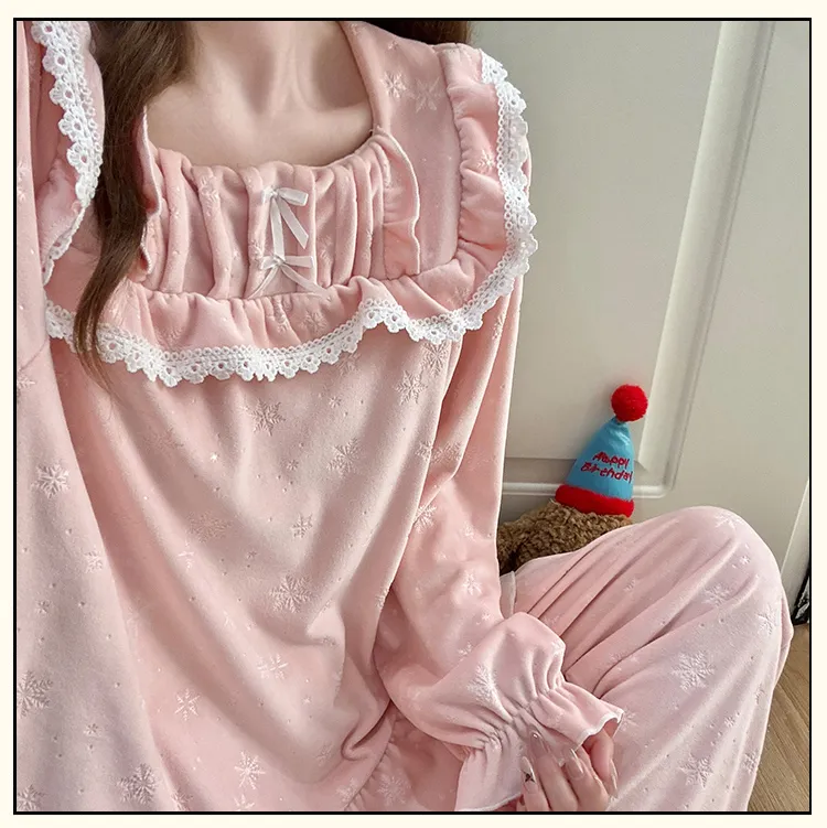 6706Z# Nouvelle collection hiver pyjama femme épais en velours polaire île, style princesse en dentelle, manches longues, ensemble de vêtements d'intérieur doux · Grossiste · OEM · Mondial - Detail 17