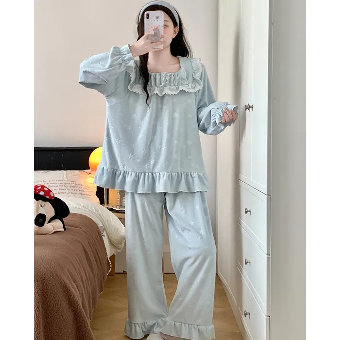6706Z# Nouvelle collection hiver pyjama femme épais en velours polaire île, style princesse en dentelle, manches longues, ensemble de vêtements d'intérieur doux · Grossiste · OEM · Mondial - Detail 1
