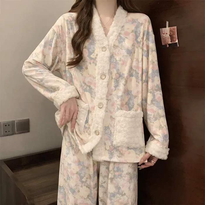 German Velvet Warm Pajamas Women Autumn Winter 2026 New Long Sleeve Long Pants Sweet Style Floral Loungewear Loose Set · Wholesale · OEM · Worldwide Shipping - Detail 1