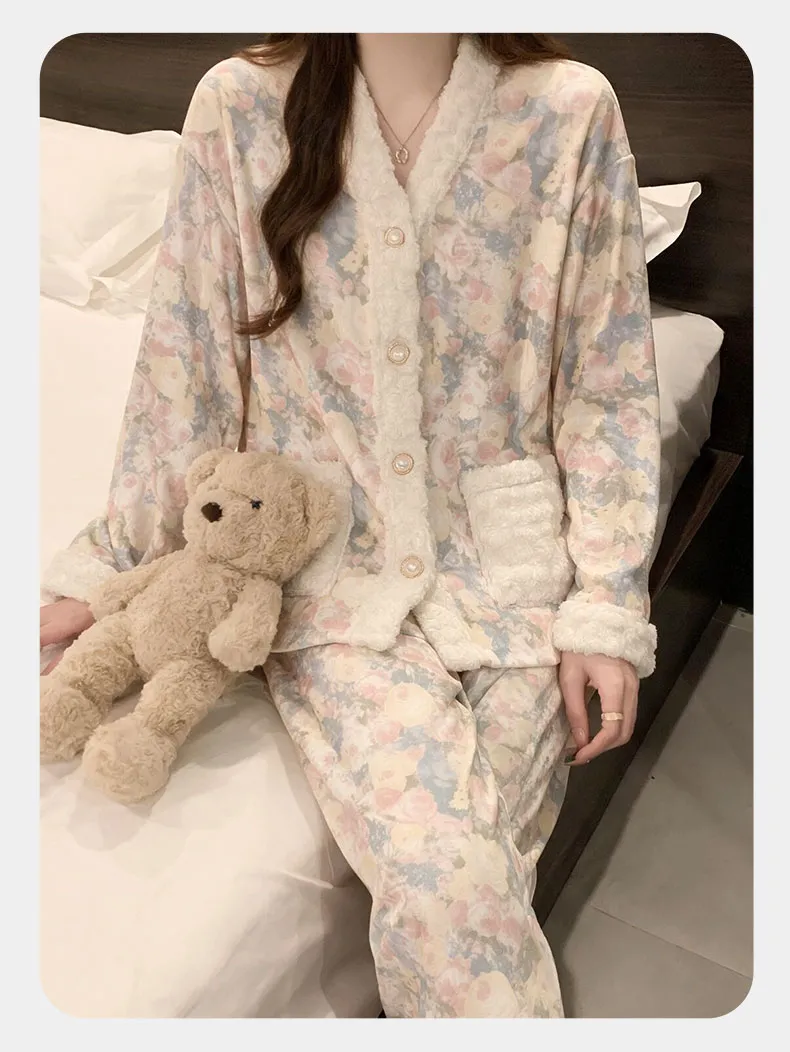 German Velvet Warm Pajamas Women Autumn Winter 2026 New Long Sleeve Long Pants Sweet Style Floral Loungewear Loose Set · Wholesale · OEM · Worldwide Shipping - Detail 18